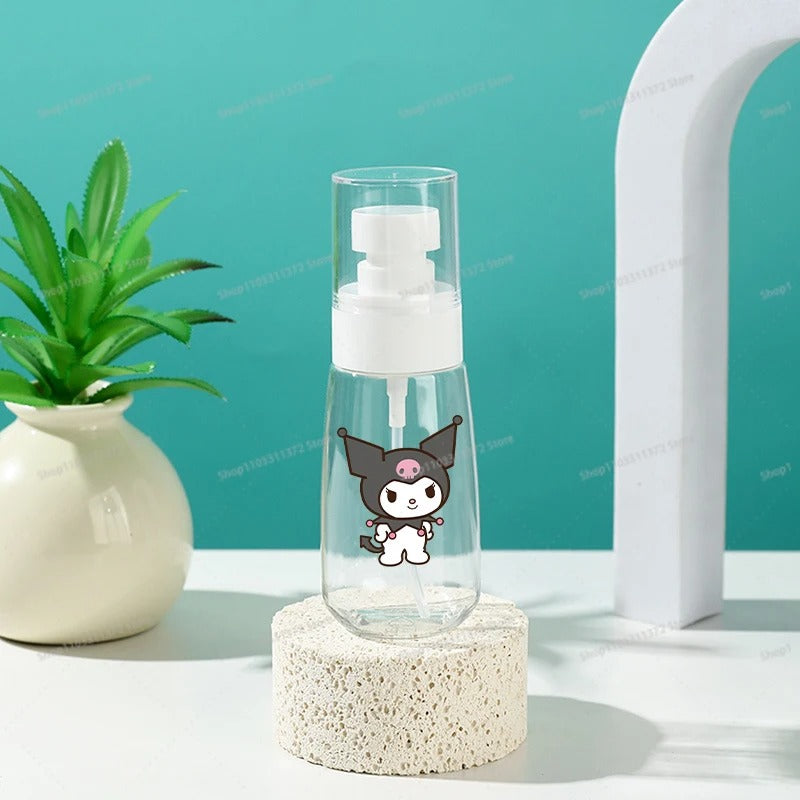 Hello Kitty Spray Recarregável. O Toque Kawaii Perfeito para a Sua Rotina de Skincare