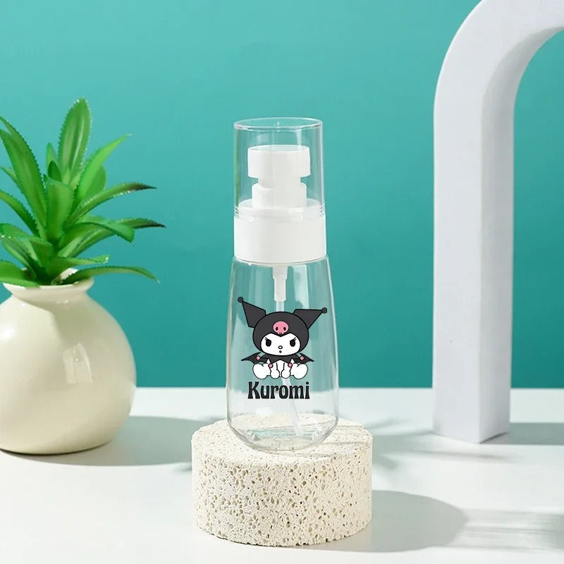 Hello Kitty Spray Recarregável. O Toque Kawaii Perfeito para a Sua Rotina de Skincare